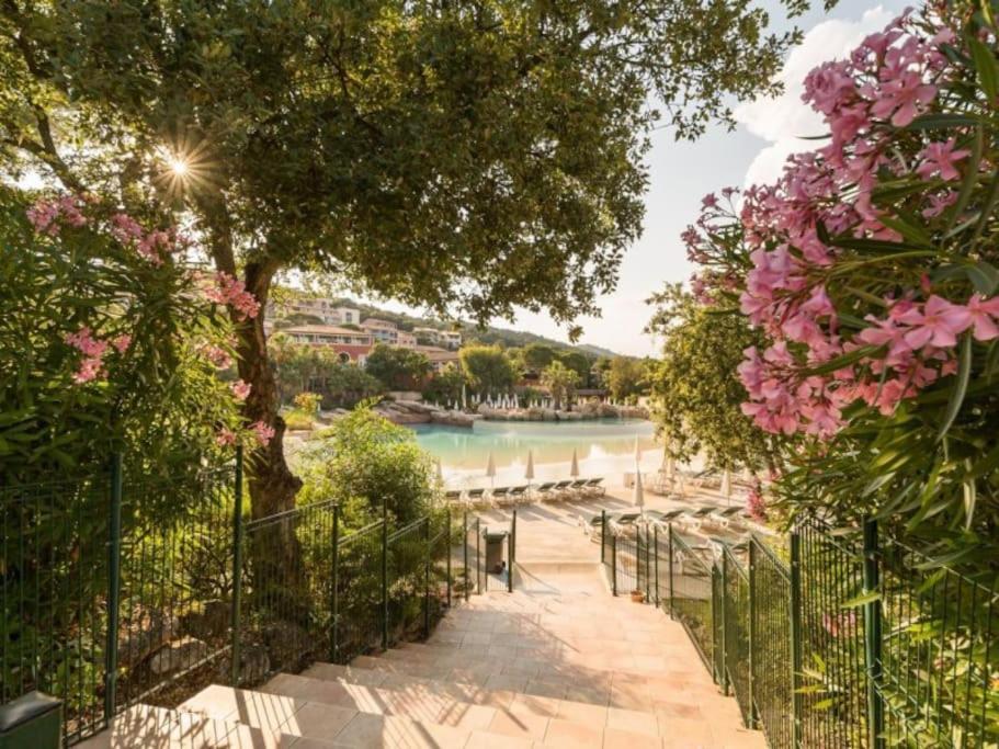 Les Restanques Bougainvillee 2051 Grimaud Eksteriør billede