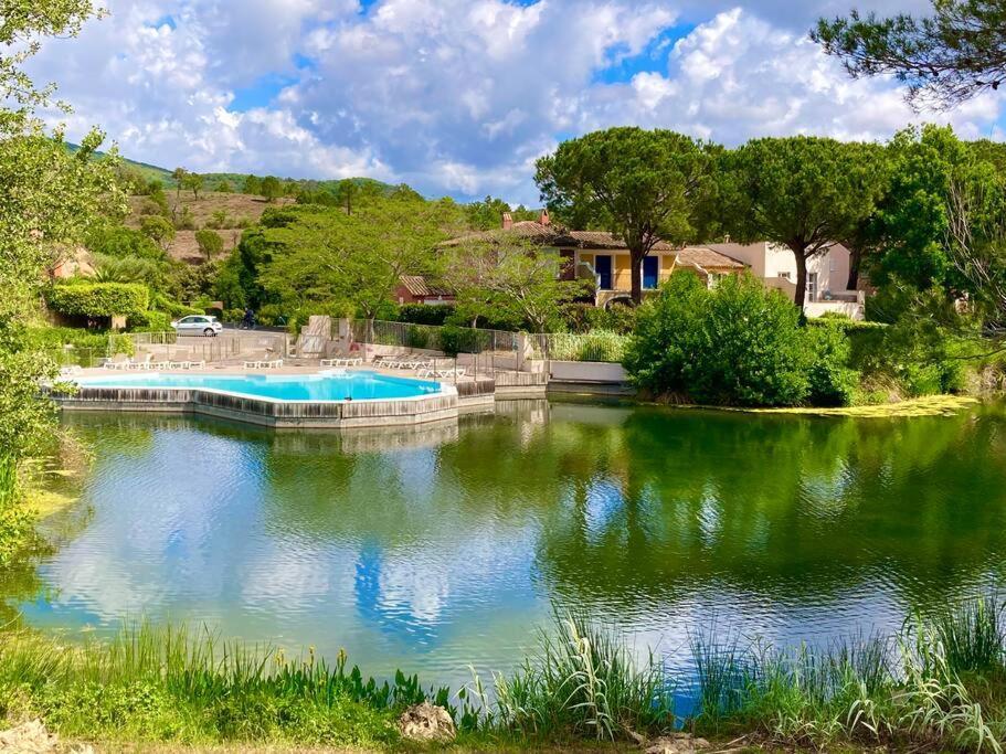 Les Restanques Bougainvillee 2051 Grimaud Eksteriør billede